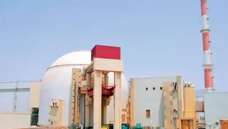 مجری فازهای دوم و سوم نیروگاه هستهای بوشهر ایجاد تکنولوژی برتر در کشور در این عرصه ادامه داد: برای بهسازی و تحکیم بستر 47 هزار شمع بهعمق 18 متر و با قطر 1.60 متر کوبیده شد و این کار در سال گذشته به پایان رسید.