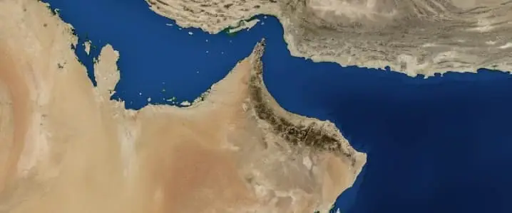 به هر حال، بخش زیادی از نفت ایران ممکن است به زودی راه صادرات از هیچ کانالی برای رفتن پیدا نکند، زیرا انتظار میرود رئیسجمهور آمریکا، دونالد ترامپ به محض آغاز دوره ریاستجمهوری خود در اوایل سال آینده، سیاست فشار حداکثری را دوباره بر ایران اعمال کند.