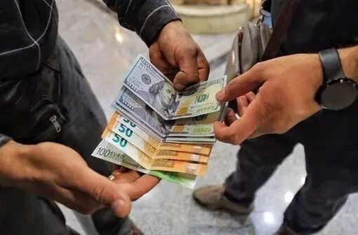 از سوی دیگر، اسکناس درهم امارات نیز با افزایش نسبت به روز کاری گذشته، 14 هزار و 227 تومان ارزشگذاری شده است و نرخ حواله درهم نیز با افزایش نسبت به روز قبل 13 هزار و 840تومان است.