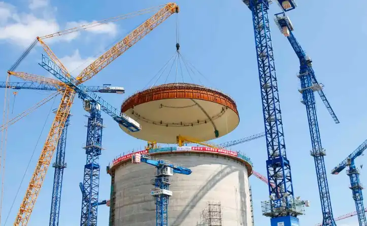 تمرکز این زنجیره های تامین در بازارهای چین و روسیه نیز این بازارها را در برابر شوک ها بسیار آسیب پذیر می کند و به مسکو و پکن اهرم سیاسی قابل توجهی می دهد.