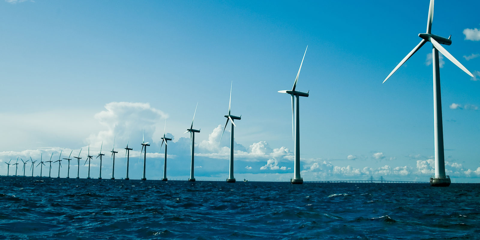 وزارت انرژی آمریکا دنبال تسریع استقرار توربین های بادی در دریا است