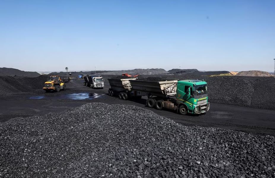 بحران انرژی اروپا شاهد هرج و مرج کامیون های زغال سنگ در خلیج ریچاردز است