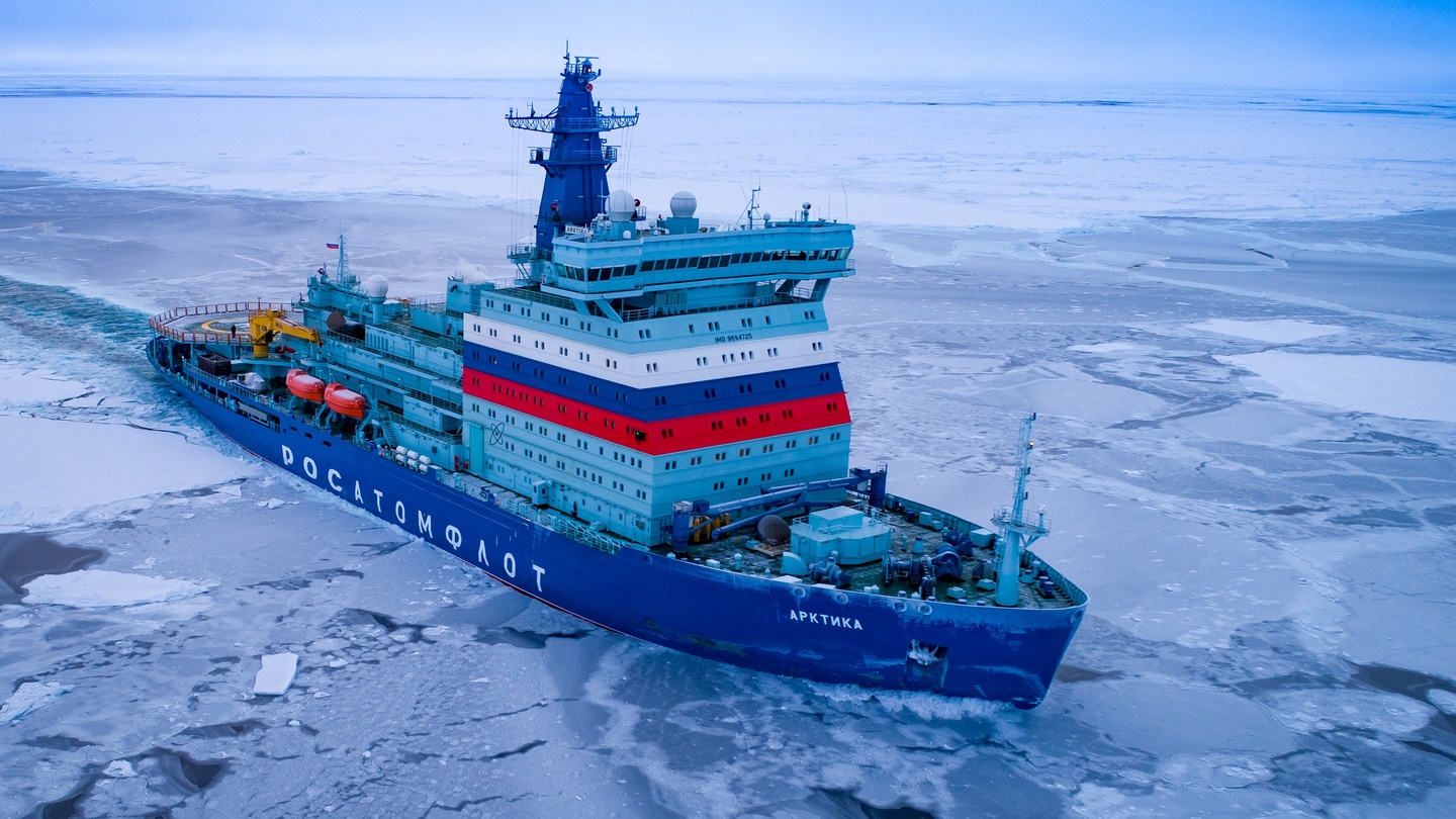 کشتیرانی در قطب شمال